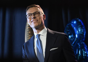 Presidentti Stubb kunnioitti sotaveteraaneja ja Lotta Svärd